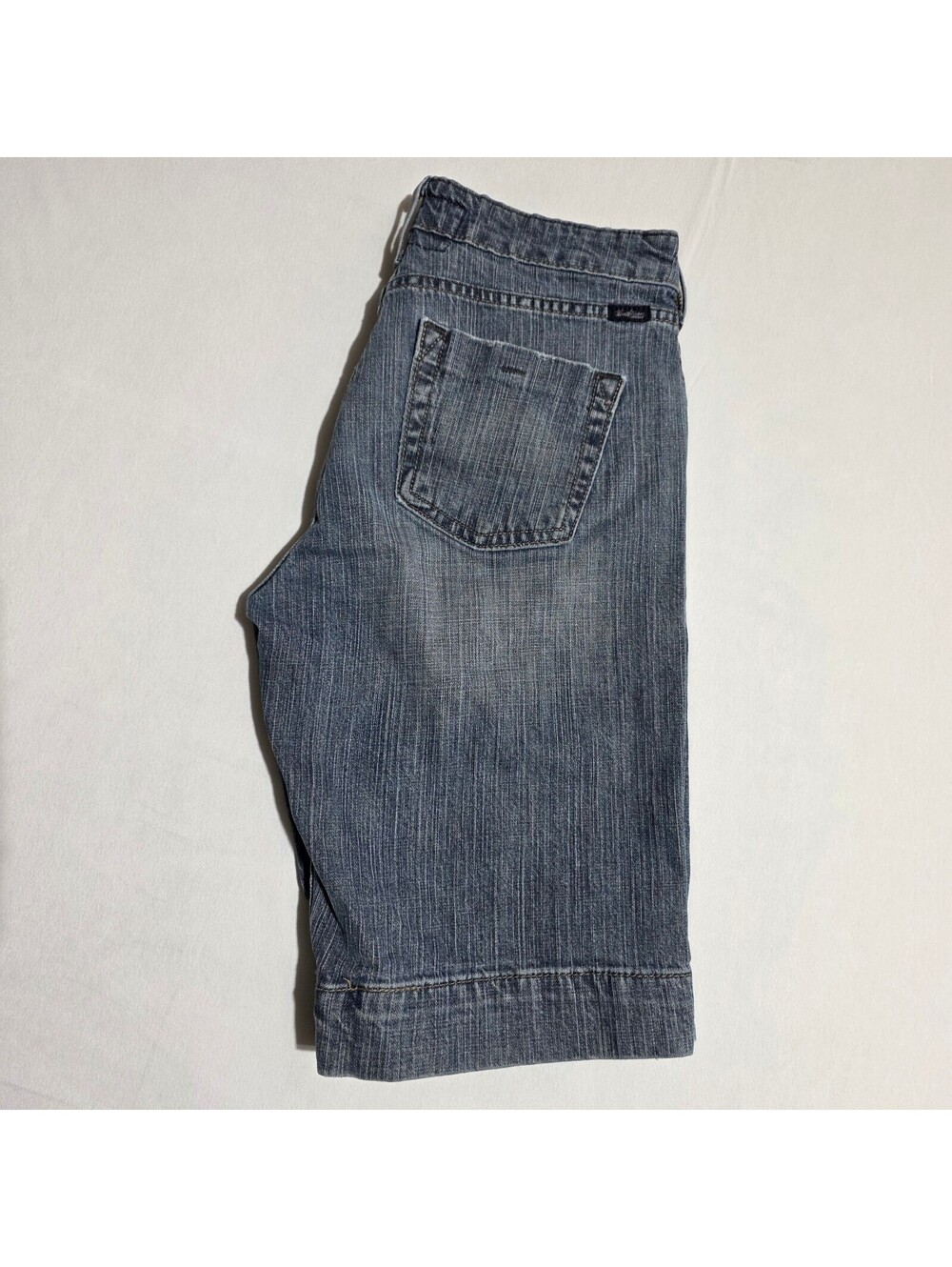 Levi's Signature Low Rise Denim Bermuda Shorts Size 8